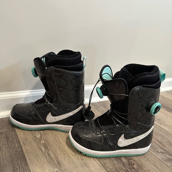 Nike SB Zoom Force 1x Boa Snowboard Boot EUC size 6.5 - Picture 4 of 6